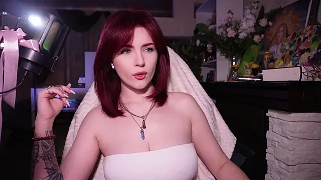 Chriss Fox online show from 11/19/25, 03:34