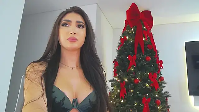 Snapshot of _BellaDonna_ chatting on 12/11/24, 01:37 BellaDonna online show from 12/11/24, 01:37