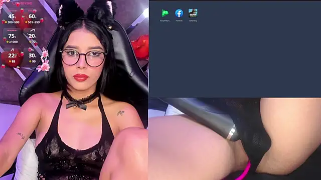Snapshot of SweetieCloe_ chatting on 02/20/25, 08:25 SweetieCloe online show from 02/20/25, 08:25