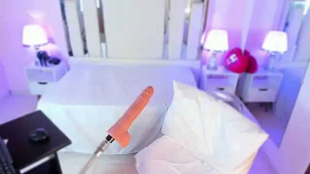 Miliaangeles online show from 11/03/25, 12:06