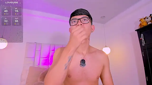 CodyTwink online show from 04/19/26, 10:56