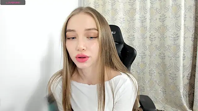 Snapshot of Sweet-bb chatting on 01/29/25, 07:43 Sweet-bb online show from 01/29/25, 07:43