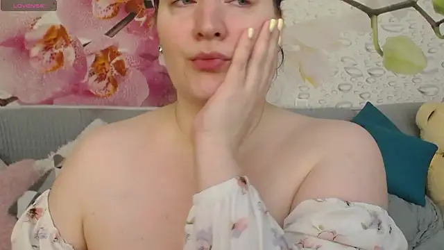 Nataly cute online show from 04/09/26, 06:13