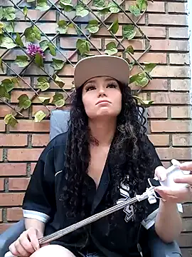 mapelove online show from 01/10/25, 02:23