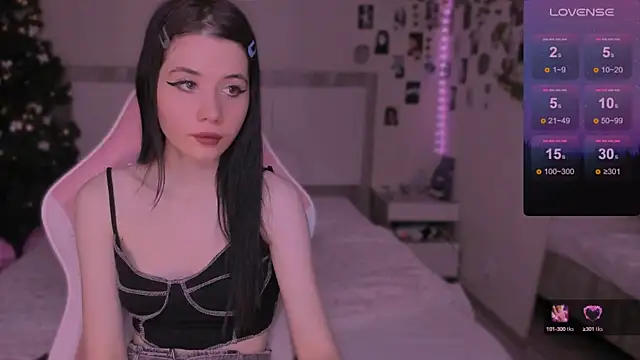 CoddleWeeper  online show from 12/05/24, 09:39