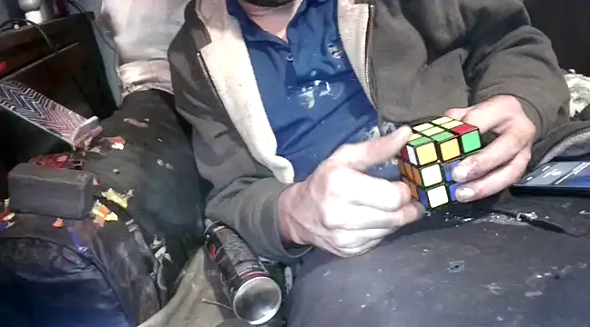 Snapshot of robeaulieu02 chatting on 01/05/25, 05:09 robeaulieu02 online show from 01/05/25, 05:09