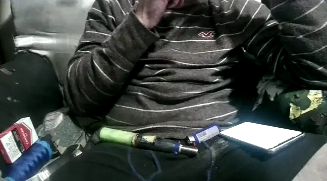 Snapshot of robeaulieu02 chatting on 01/12/25, 06:49 robeaulieu02 online show from 01/12/25, 06:49