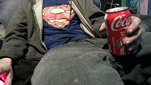 Snapshot of robeaulieu02 chatting on 01/15/25, 09:56 robeaulieu02 online show from 01/15/25, 09:56