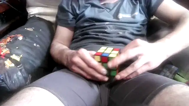 Snapshot of robeaulieu02 chatting on 01/25/25, 04:24 robeaulieu02 online show from 01/25/25, 04:24