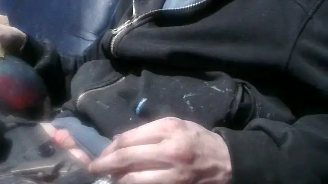 Snapshot of robeaulieu02 chatting on 01/28/25, 07:00 robeaulieu02 online show from 01/28/25, 07:00