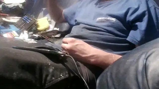 Snapshot of robeaulieu02 chatting on 03/11/25, 01:48 robeaulieu02 online show from 03/11/25, 01:48