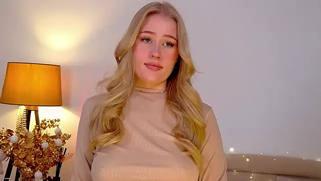 JuliaJaee online show from 01/13/25, 07:10