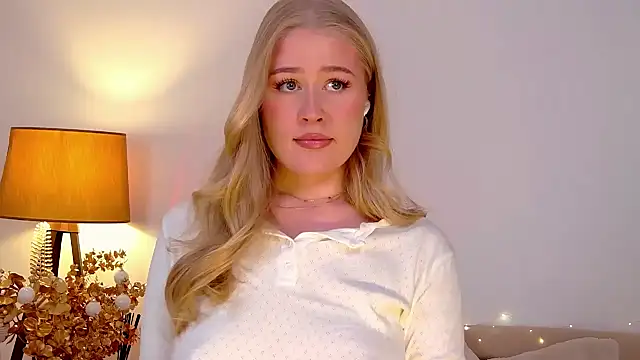 JuliaJaee online show from 01/14/25, 08:04