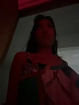 Snapshot of Boypolla11 chatting on 10/17/25, 04:48 Boypolla11 online show from 10/17/25, 04:48