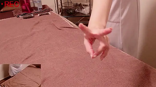 ManaMi-maru online show from 03/31/26, 01:11