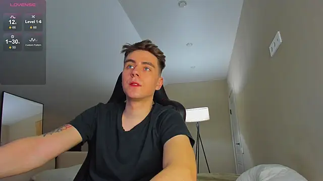 TaisonBrownX online show from 12/28/24, 10:23