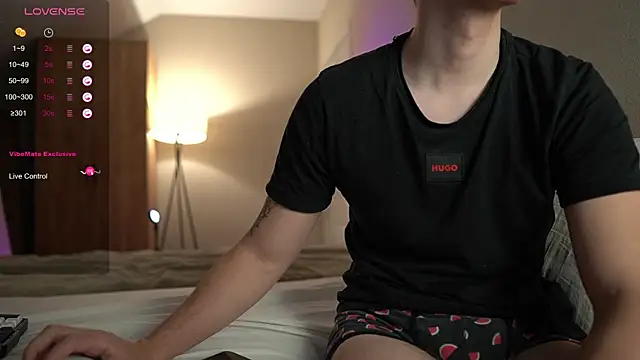 TaisonBrownX online show from 10/26/25, 07:42