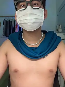 Snapshot of MinhTuanLive chatting on 03/16/25, 09:38 MinhTuanLive online show from 03/16/25, 09:38