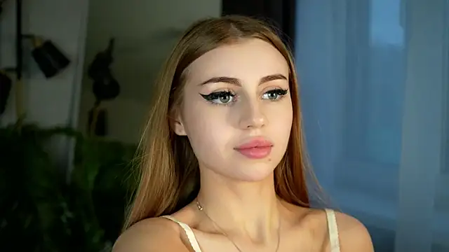 Sandy-the-Squirrel online show from 12/05/24, 05:04