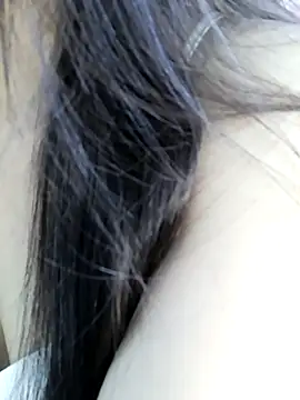 Snapshot of _Linez_ chatting on 09/16/25, 05:14  Linez  online show from 09/16/25, 05:14