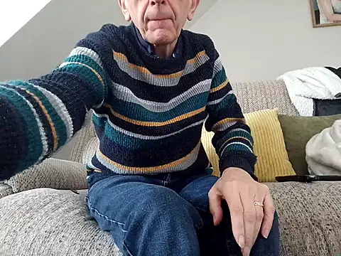 mr english50 online show from 04/18/26, 09:13