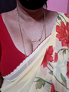 ananya956 online show from 12/17/25, 04:24