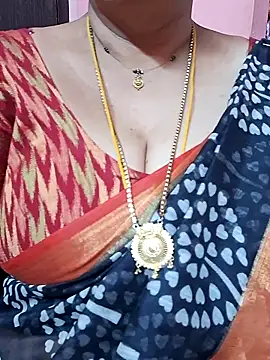 ananya956 online show from 04/18/26, 03:54