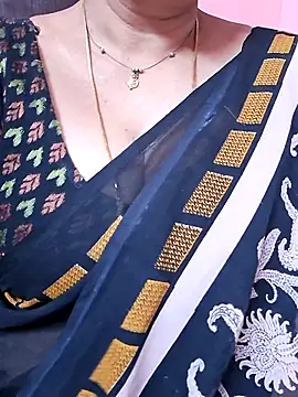 ananya956 online show from 04/22/26, 12:28