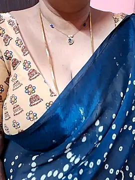 ananya956 online show from 05/25/26, 10:16