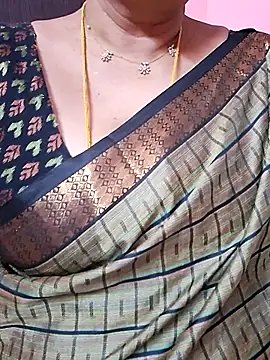 ananya956 online show from 07/05/26, 09:27
