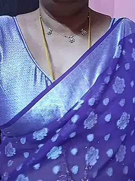 ananya956 online show from 07/17/26, 10:58