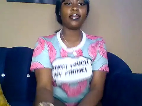 Lyiaspark online show from 02/16/25, 05:48