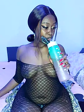 Lyiaspark online show from 04/17/26, 11:24