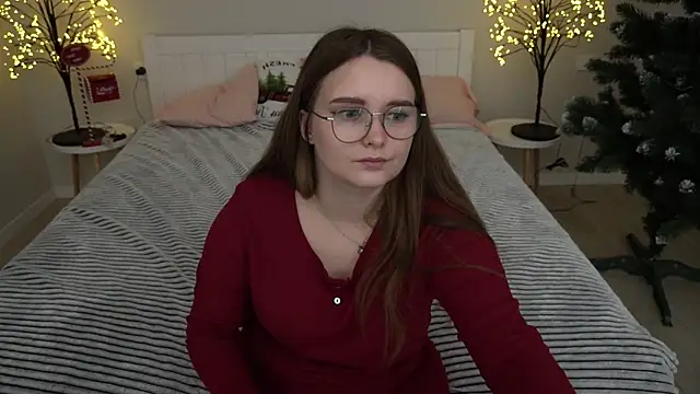 MagicPeachh  online show from 12/23/24, 07:28