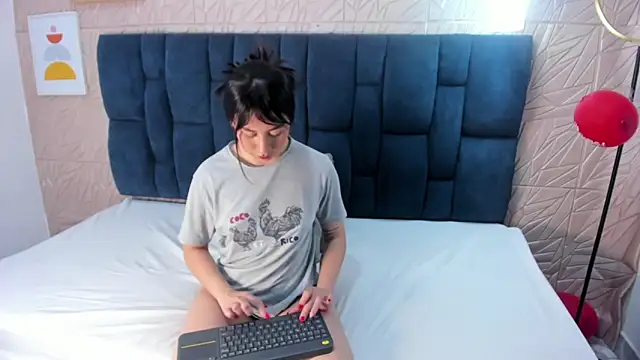 Victoria Coleman online show from 02/24/25, 11:43