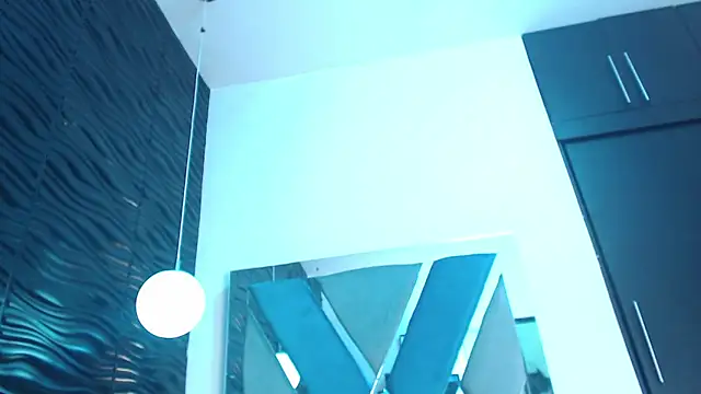 Victoria Coleman online show from 09/29/25, 12:32