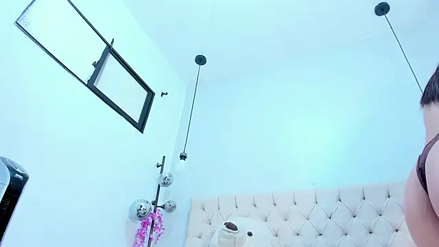 Victoria Coleman online show from 12/19/25, 07:43