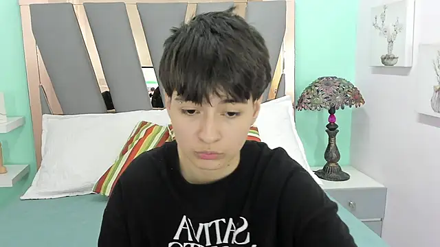 Snapshot of Bryce_Evans chatting on 12/14/25, 03:17 Bryce Evans online show from 12/14/25, 03:17