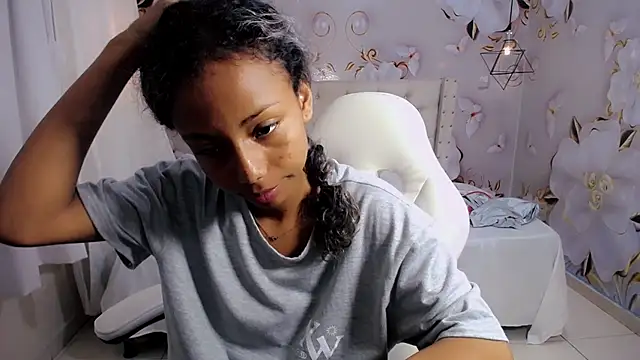 jasmin brunette  online show from 12/03/24, 11:33