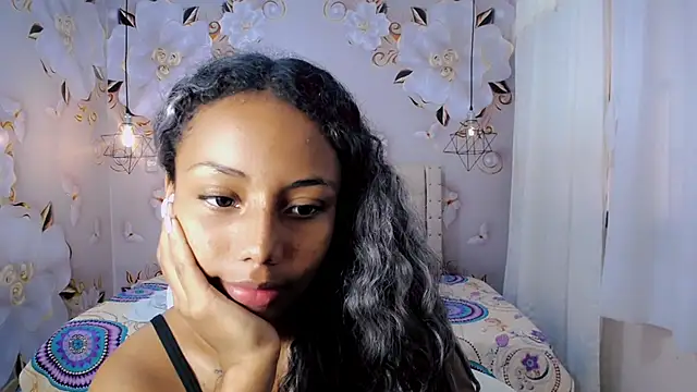 jasmin brunette  online show from 12/21/24, 03:53