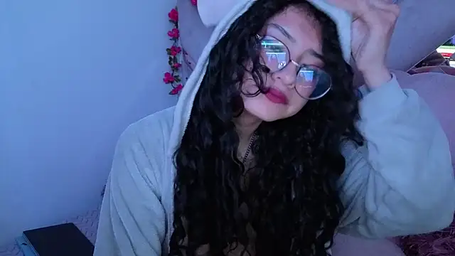 CherieCurl online show from 05/19/26, 06:58