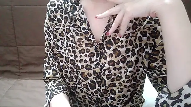 Xingfei online show from 09/10/25, 03:12