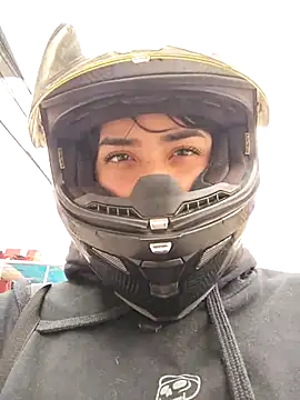 taaylor33 online show from 12/18/25, 06:14