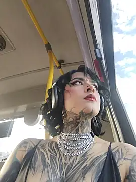 taaylor33 online show from 04/08/26, 09:48