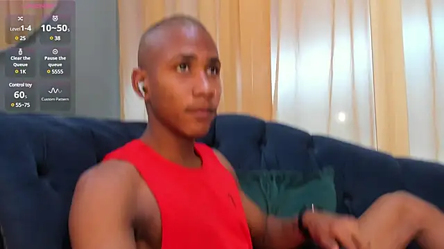 Snapshot of Ethan_Fox11 chatting on 01/15/25, 02:02 Ethan Fox11 online show from 01/15/25, 02:02