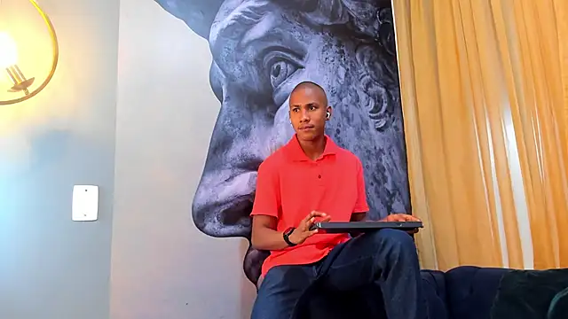 Snapshot of Ethan_Fox11 chatting on 01/27/25, 02:02 Ethan Fox11 online show from 01/27/25, 02:02