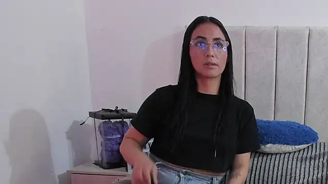 anny roberts online show from 04/22/26, 04:08