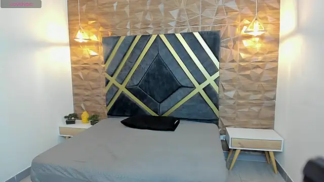 Johan Williams 07 online show from 04/04/26, 01:52