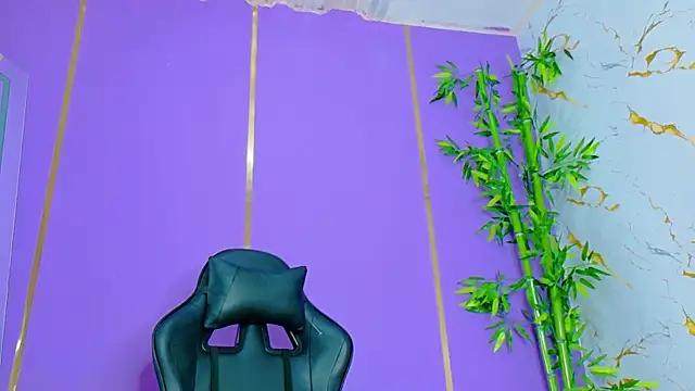 scarlet-jonesx online show from 10/04/25, 04:54