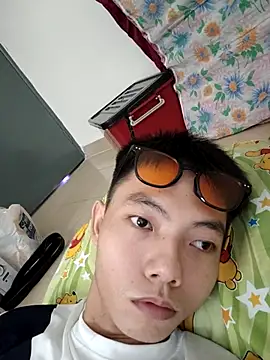 Snapshot of LiuQianXi5726 chatting on 09/21/25, 08:16 LiuQianXi5726 online show from 09/21/25, 08:16